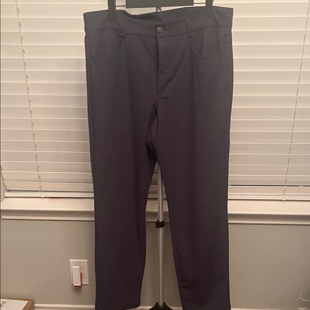 Old Navy Men's Dark Gray Chinos
